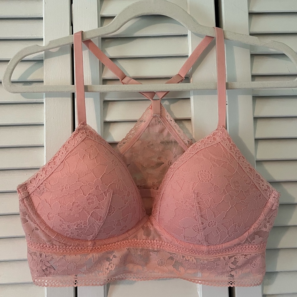 NWOT Victoria’s Secret Pink Lacy Racerback Bralette Size Large